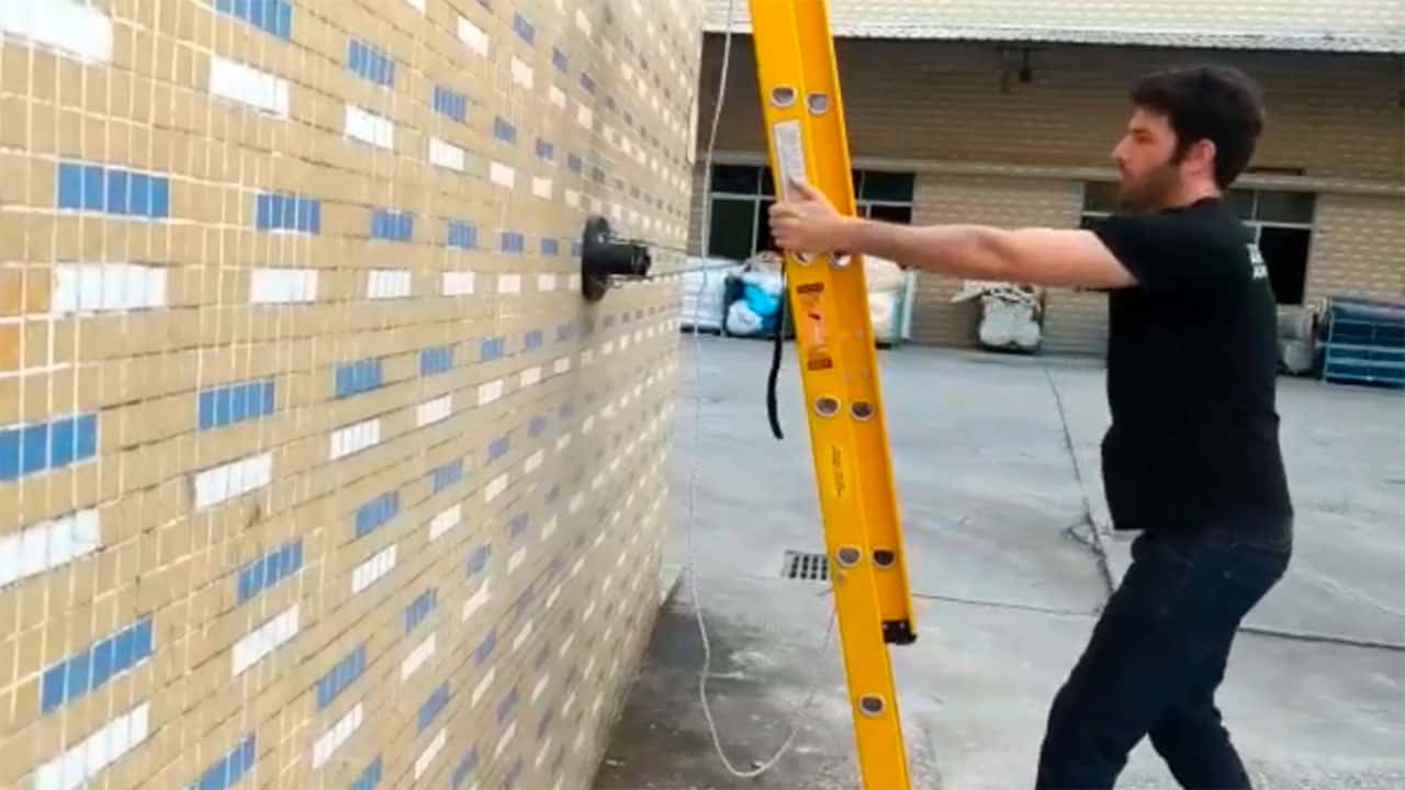 GRABO® 用作梯子安全锚