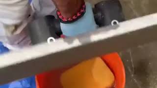 使用 GRABO 搬运湿石路面砖缩略图